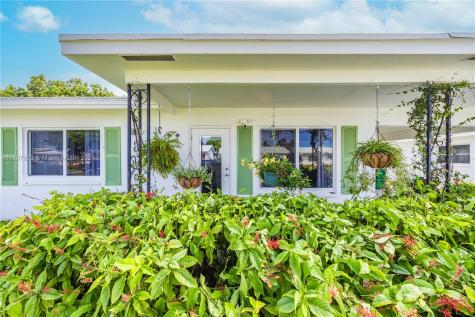 6712 NW 71st Street Tamarac FL 33321
