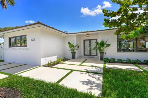 8300 SW 90th Street Miami FL 33156