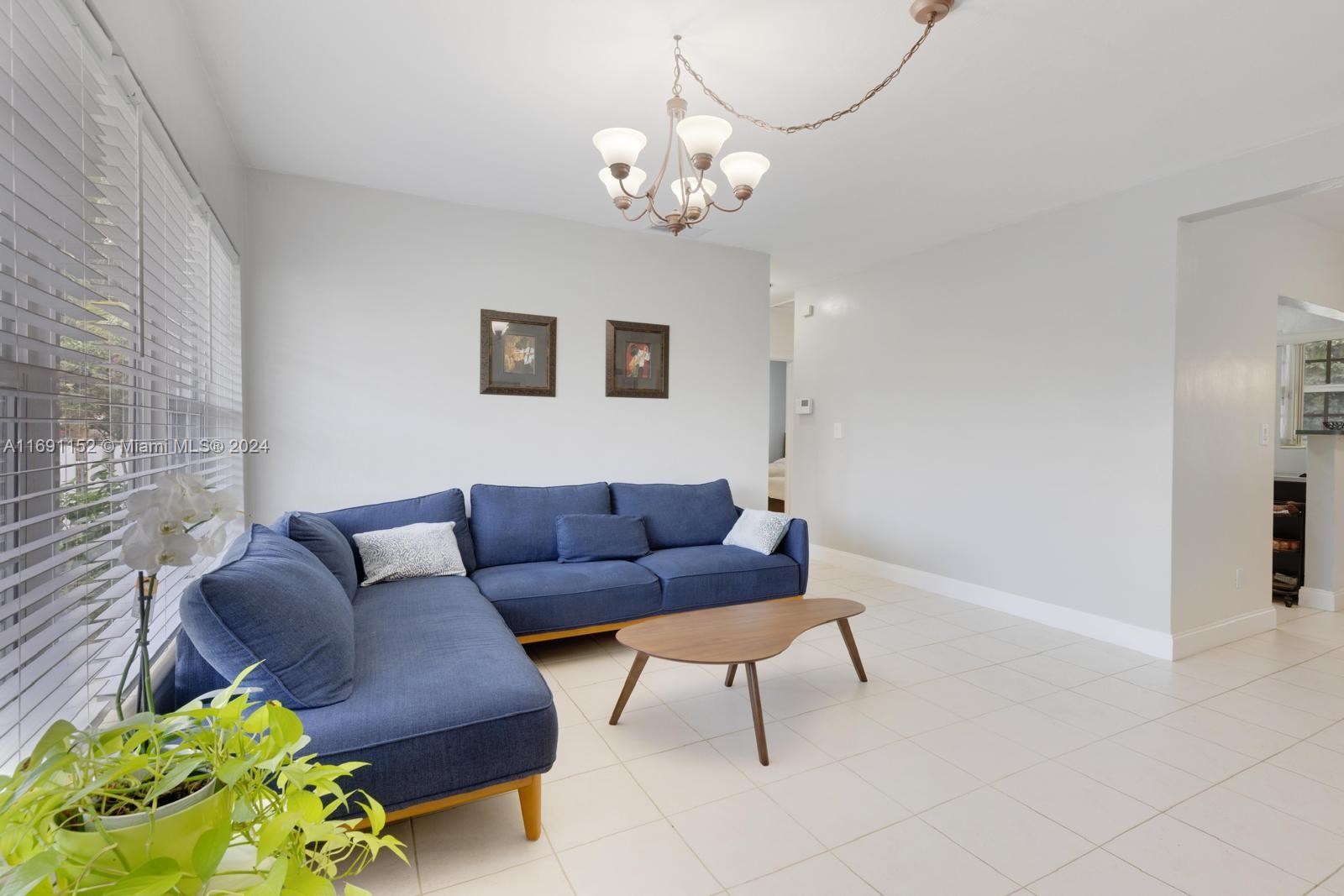 280 NE 169th Street North Miami Beach FL 33162