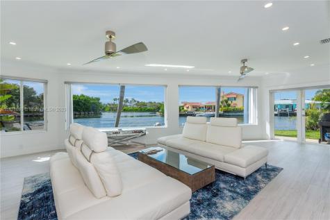 2148 NE 25th Street Wilton Manors FL 33305