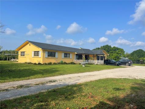 25400 SW 209th Avenue Homestead FL 33031
