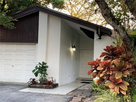 13528 SW 108th Street Circle N Miami FL 33186
