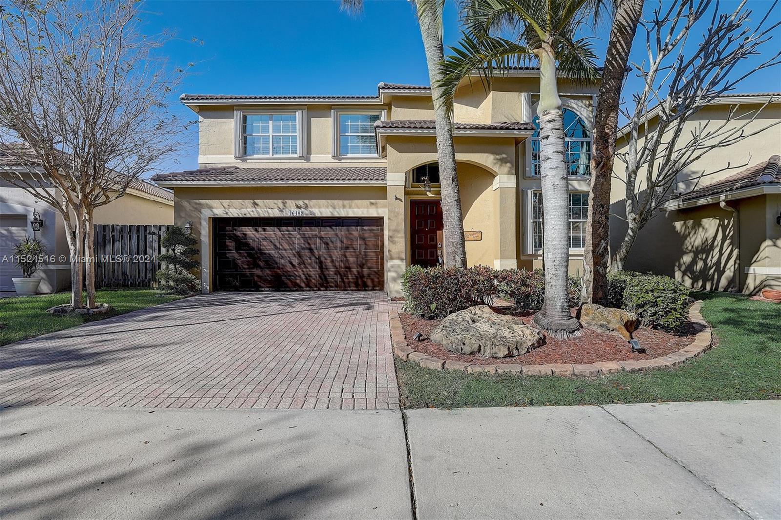 16409 Sapphire Place Weston FL 33331