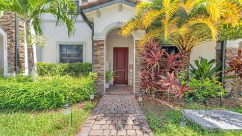 11529 SW 250th Street Homestead FL 33032