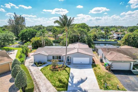 2905 NW 120th Way Sunrise FL 33323