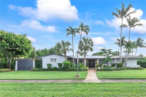 8721 SW 87th Court Miami FL 33173