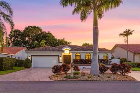 8638 NW 82nd Street Tamarac FL 33321