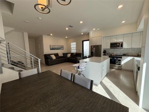 11750 SW 106th Terrace Miami FL 33186
