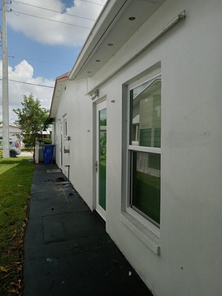 4724 NW 43rd Street Lauderdale Lakes FL 33319