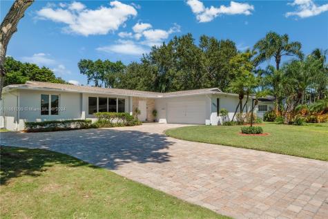 8335 SW 157th Street Palmetto Bay FL 33157