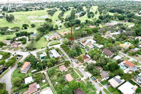 101 Hunting Lodge Drive Miami Springs FL 33166