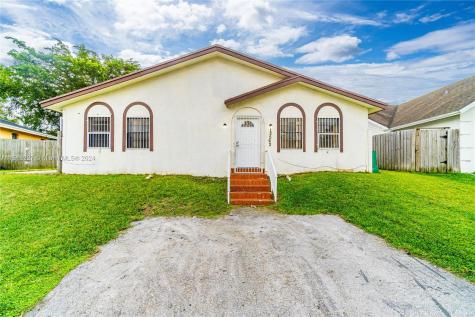 13562 SW 286th Terrace Homestead FL 33033