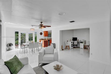 1120 SE 22nd Avenue Pompano Beach FL 33062