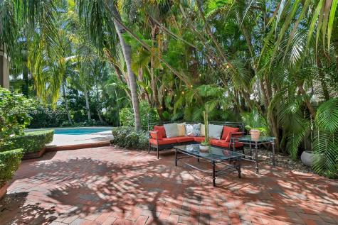 7663 SW 147th Terrace Palmetto Bay FL 33158