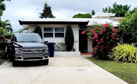 2113 NE 15th Avenue Wilton Manors FL 33305
