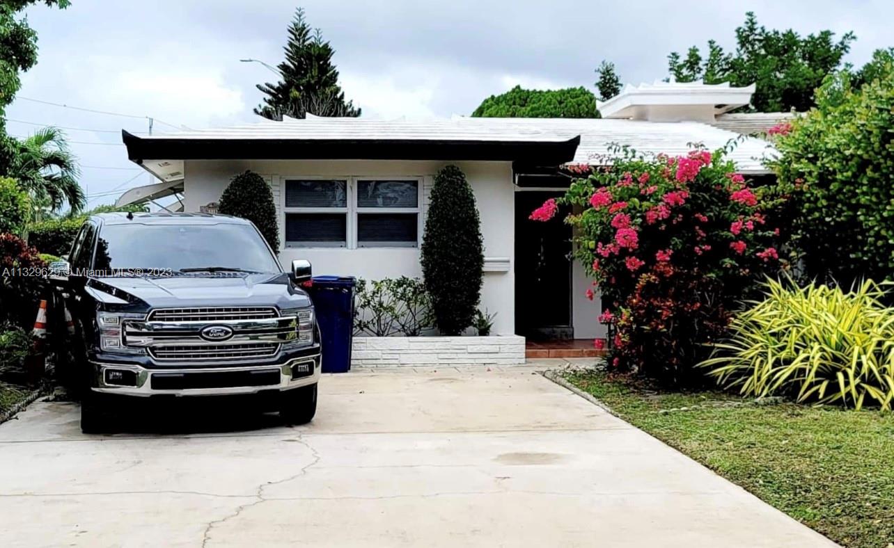 2113 NE 15th Avenue Wilton Manors FL 33305