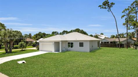 4501 Redwood Drive Fort Pierce FL 34951