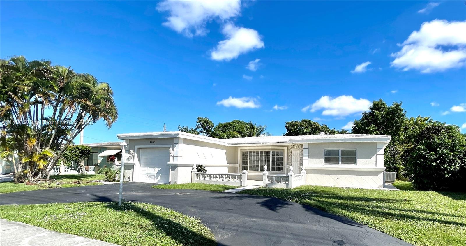 4400 NW 41st Terrace Lauderdale Lakes FL 33319