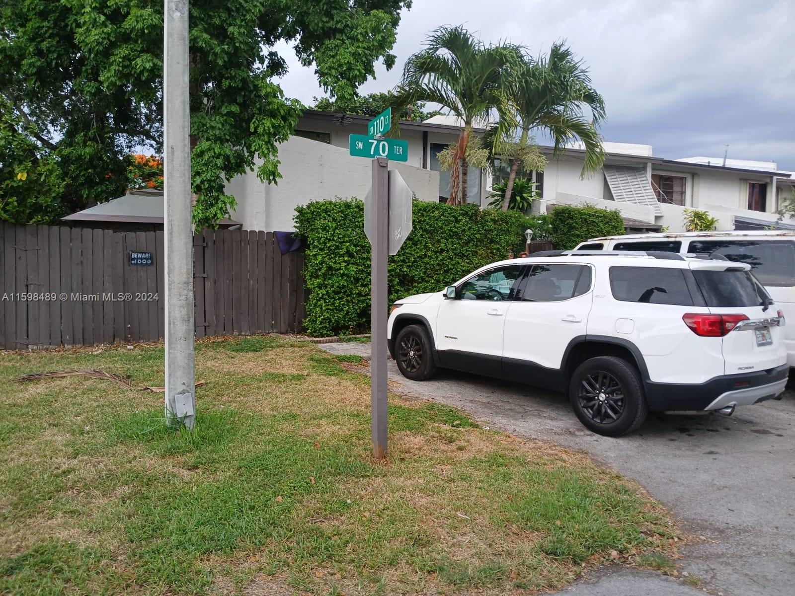 11005 SW 70th Terrace Miami FL 33173