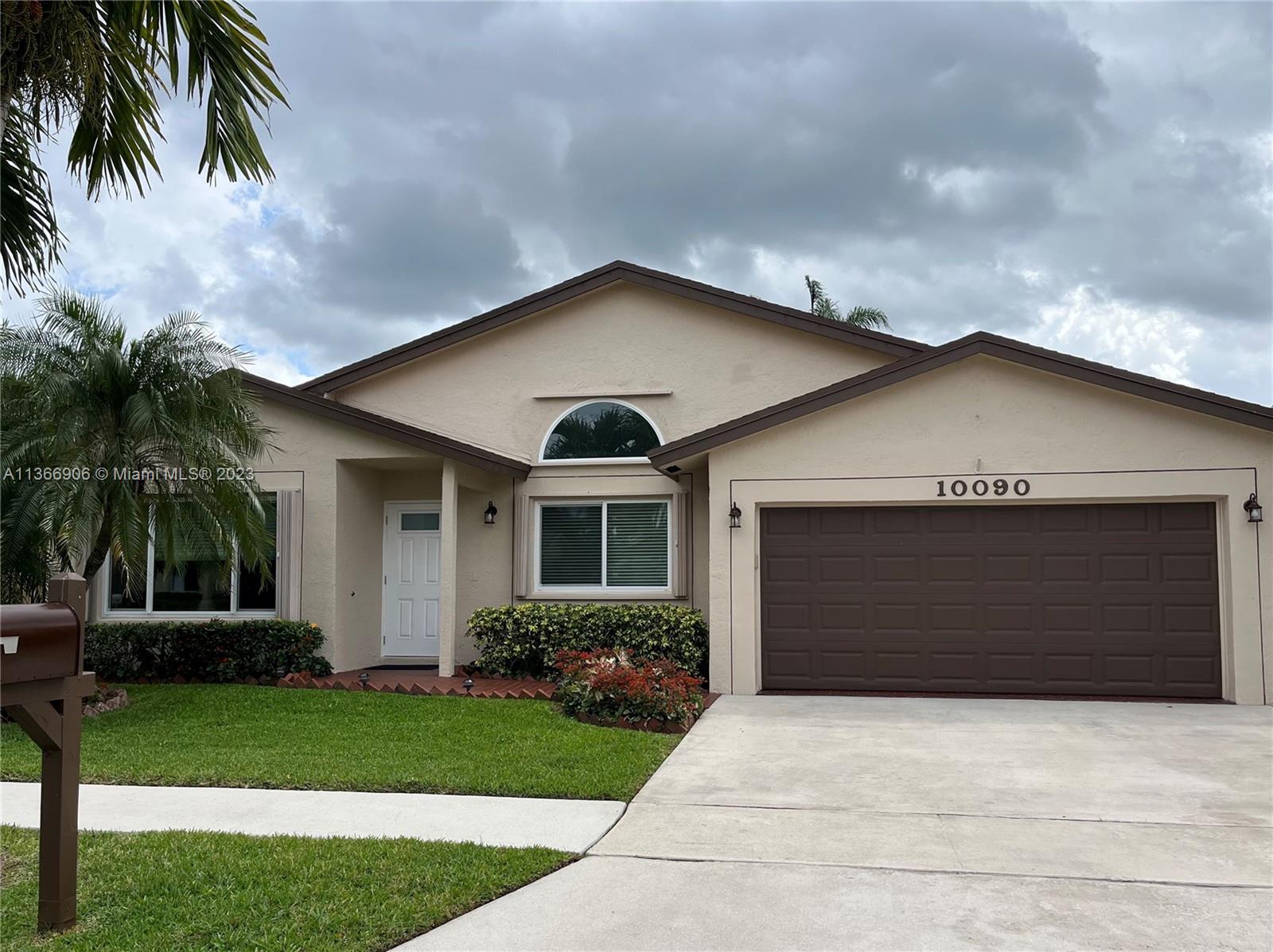10090 SW 16th Court Davie FL 33324