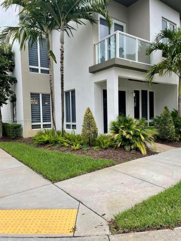 10565 NW 63rd Terrace Doral FL 33178