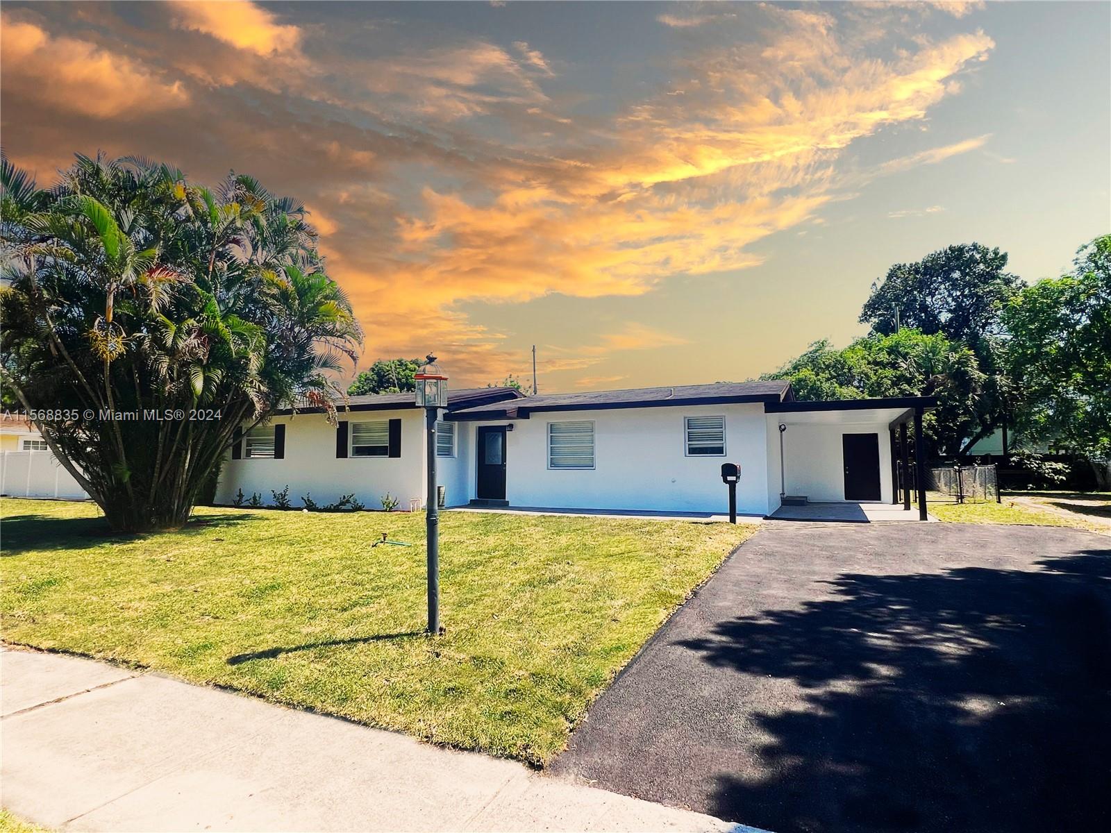 4712 NW 4th Street Plantation FL 33317