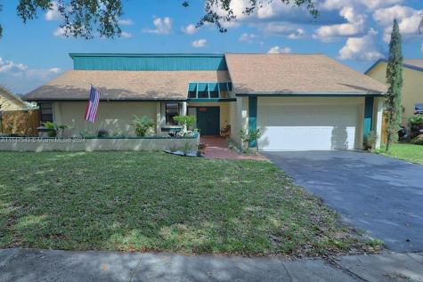 2301 NW 101st Terrace Pembroke Pines FL 33026