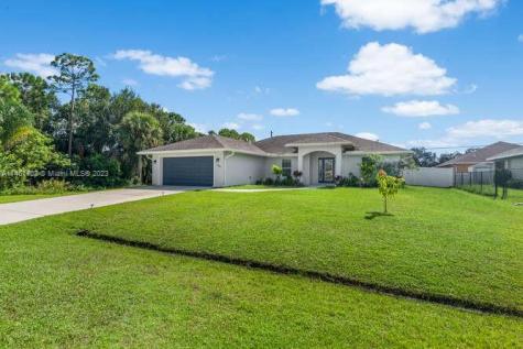1486 SW Leisure Lane Port St. Lucie FL 34953
