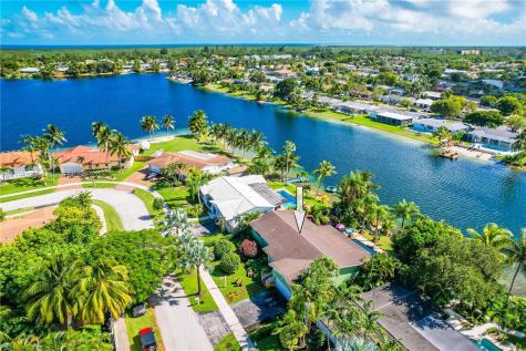 8234 SW 201st Terrace Cutler Bay FL 33189