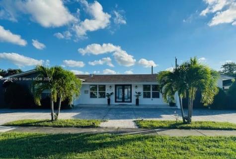 2120 NE 203rd Terrace Miami FL 33179
