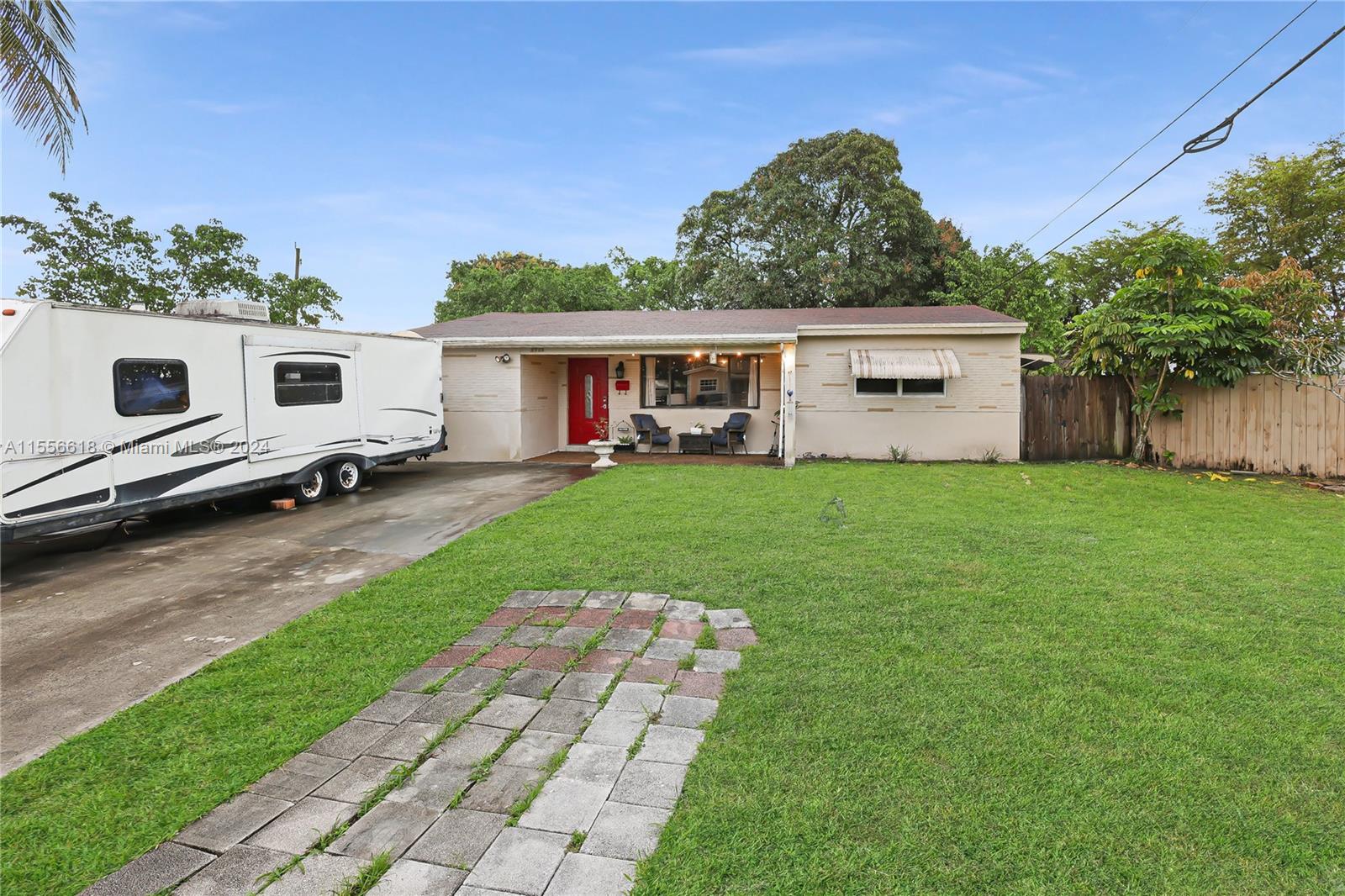 2713 De Soto Drive Miramar FL 33023