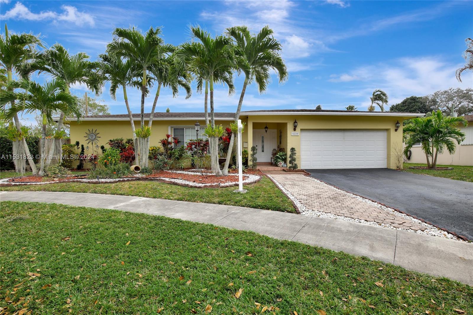 5220 SW 8th Street Plantation FL 33317