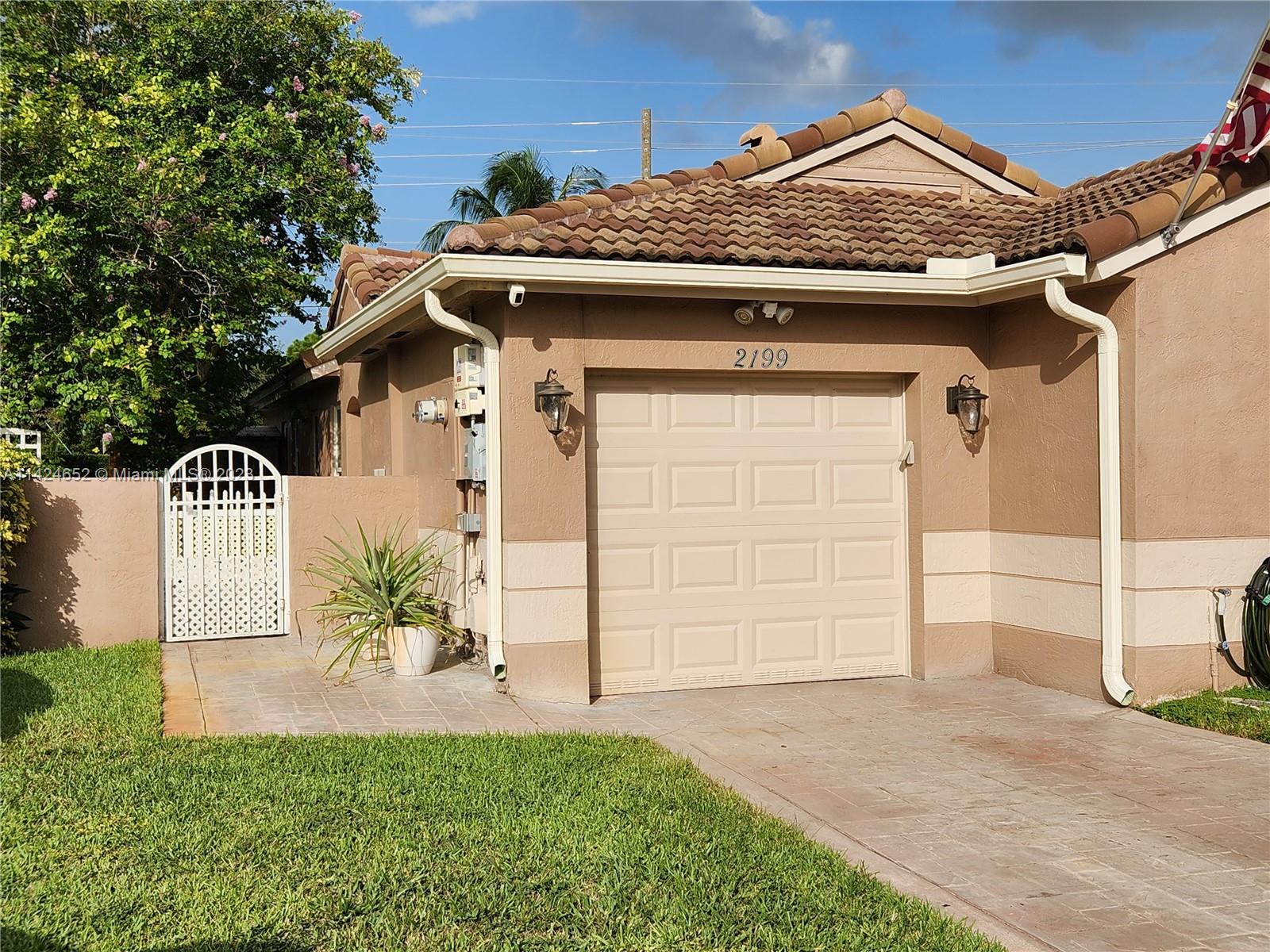 2199 NW 184th Terrace Pembroke Pines FL 33029