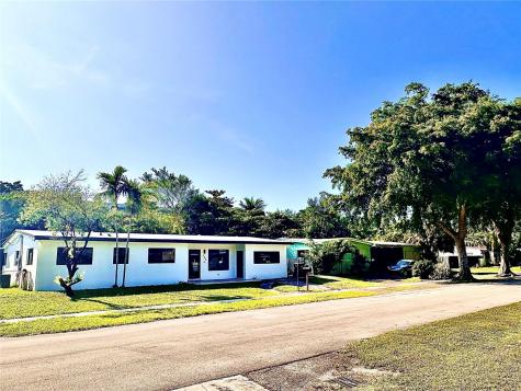 250 NE 121st Terrace North Miami FL 33161