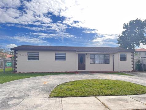 11382 SW 227th Terrace Miami FL 33170