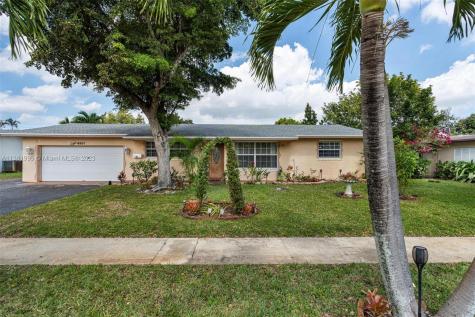4501 NW 6th Street Plantation FL 33317