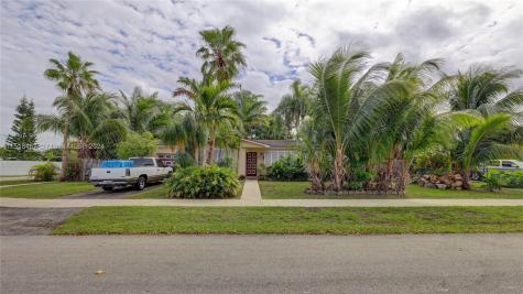 20221 SW 104th Court Cutler Bay FL 33189