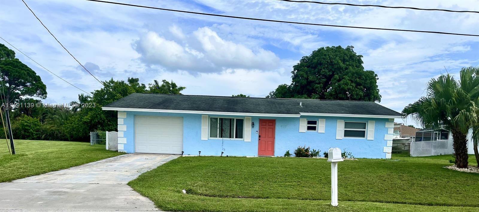 977 SW Sarto Lane Port St. Lucie FL 34953
