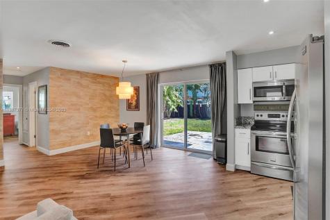 7890 NW 11th Street Pembroke Pines FL 33024