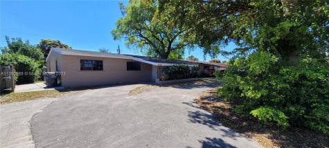 6710 Meade Street Hollywood FL 33024