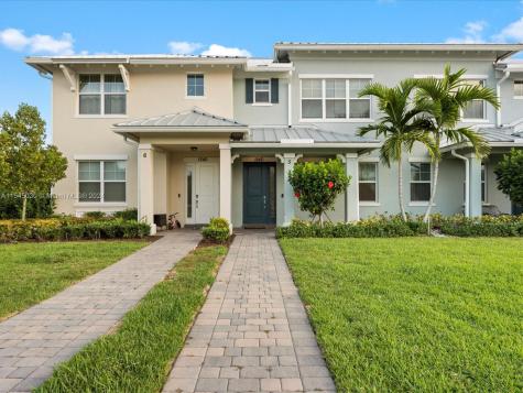 1240 Eucalyptus Drive Hollywood FL 33021