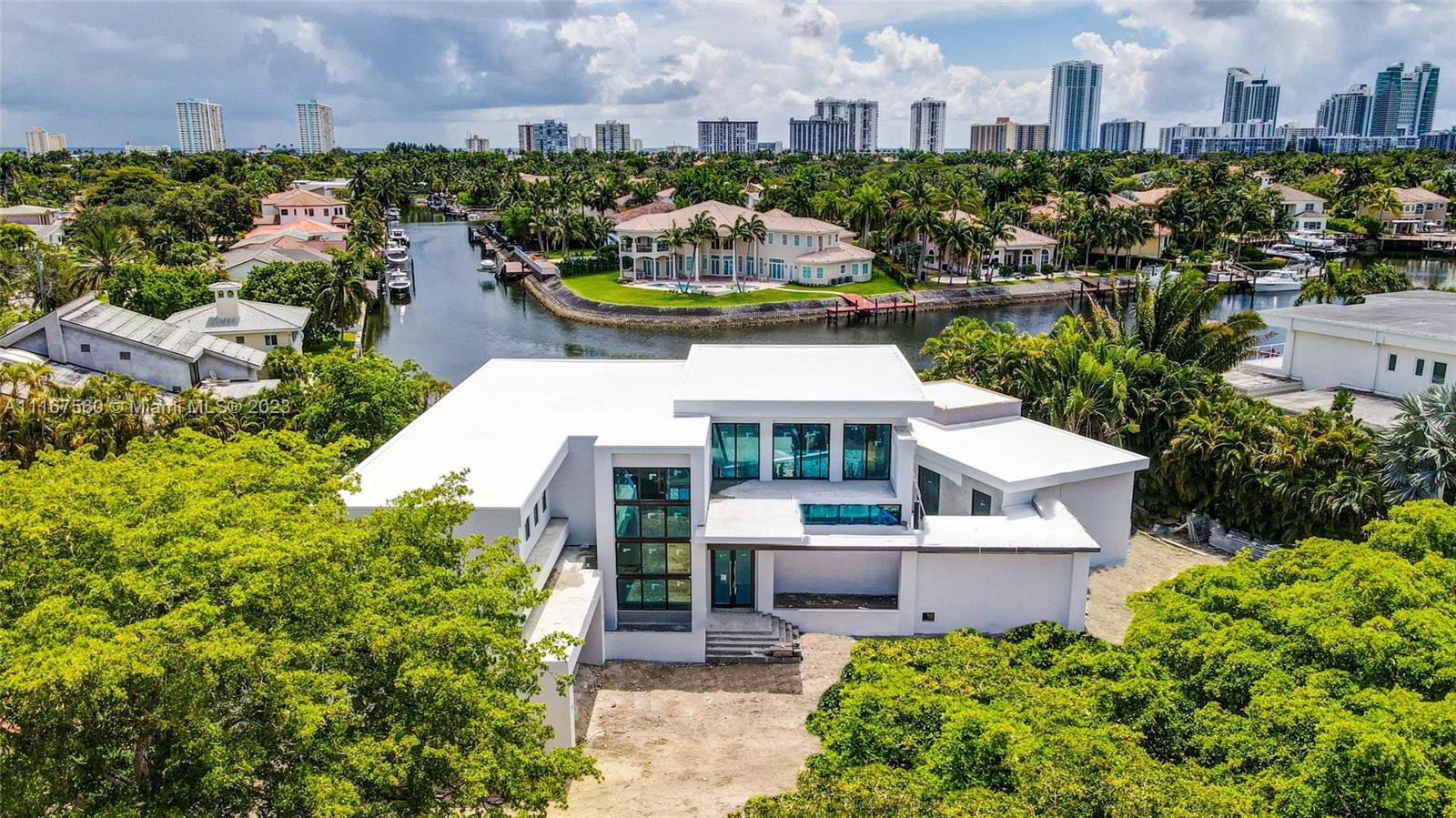 921 Diplomat Parkway Hollywood FL 33019
