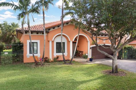 7736 SW 193rd Lane Cutler Bay FL 33157