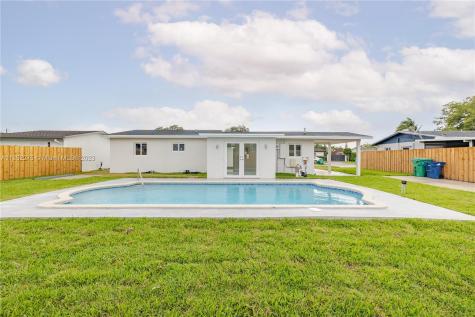 17225 NW 78th Court Hialeah FL 33015
