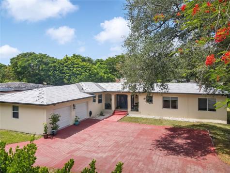 635 Bird Road Coral Gables FL 33146
