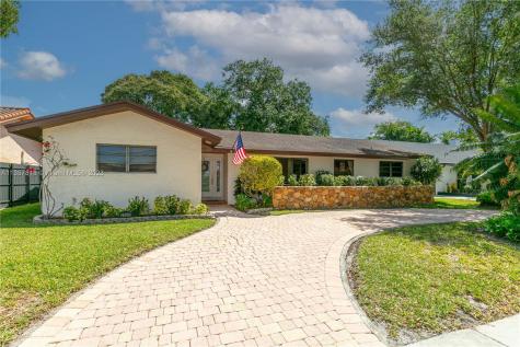 21341 NE 23rd Avenue Miami FL 33180