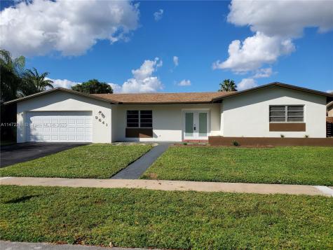 9641 NW 5th Street Pembroke Pines FL 33024