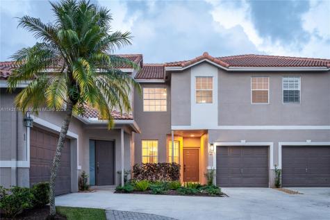 20950 Via Azalea Boca Raton FL 33428