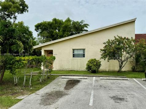 28012 SW 140th Court Homestead FL 33033