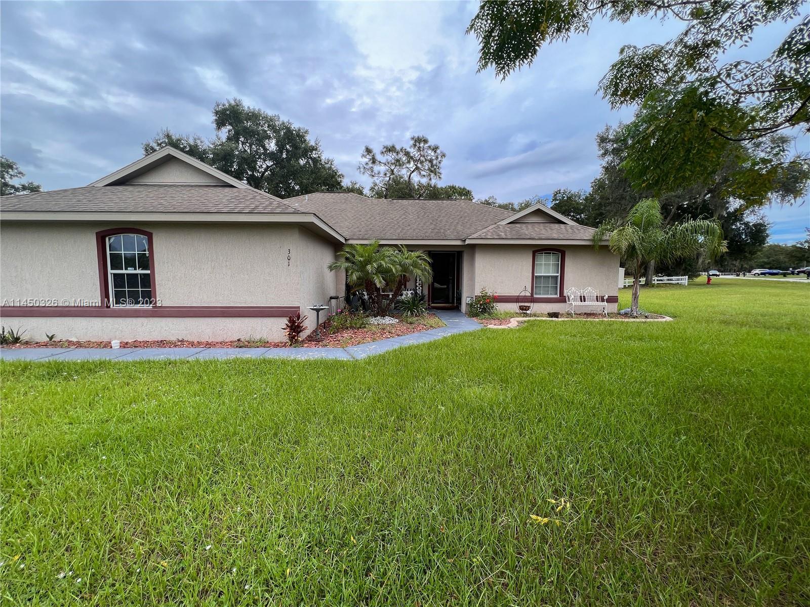 301 Emerald Court Place Ocala FL 34472